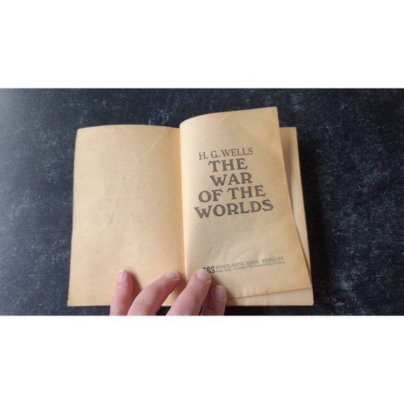 The War of the Worlds - Picture 2 of 10